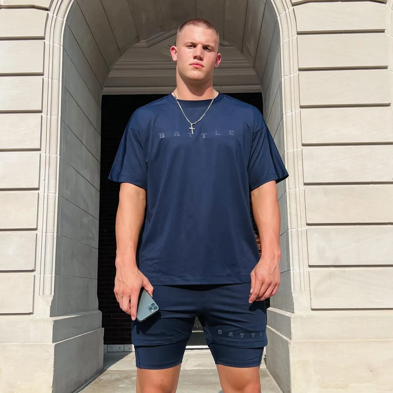 Battle Sports Athletic Training Oversized Fly T-Shirt, Quick-Dry Fabric, Split Hem, Four-Way Stretch