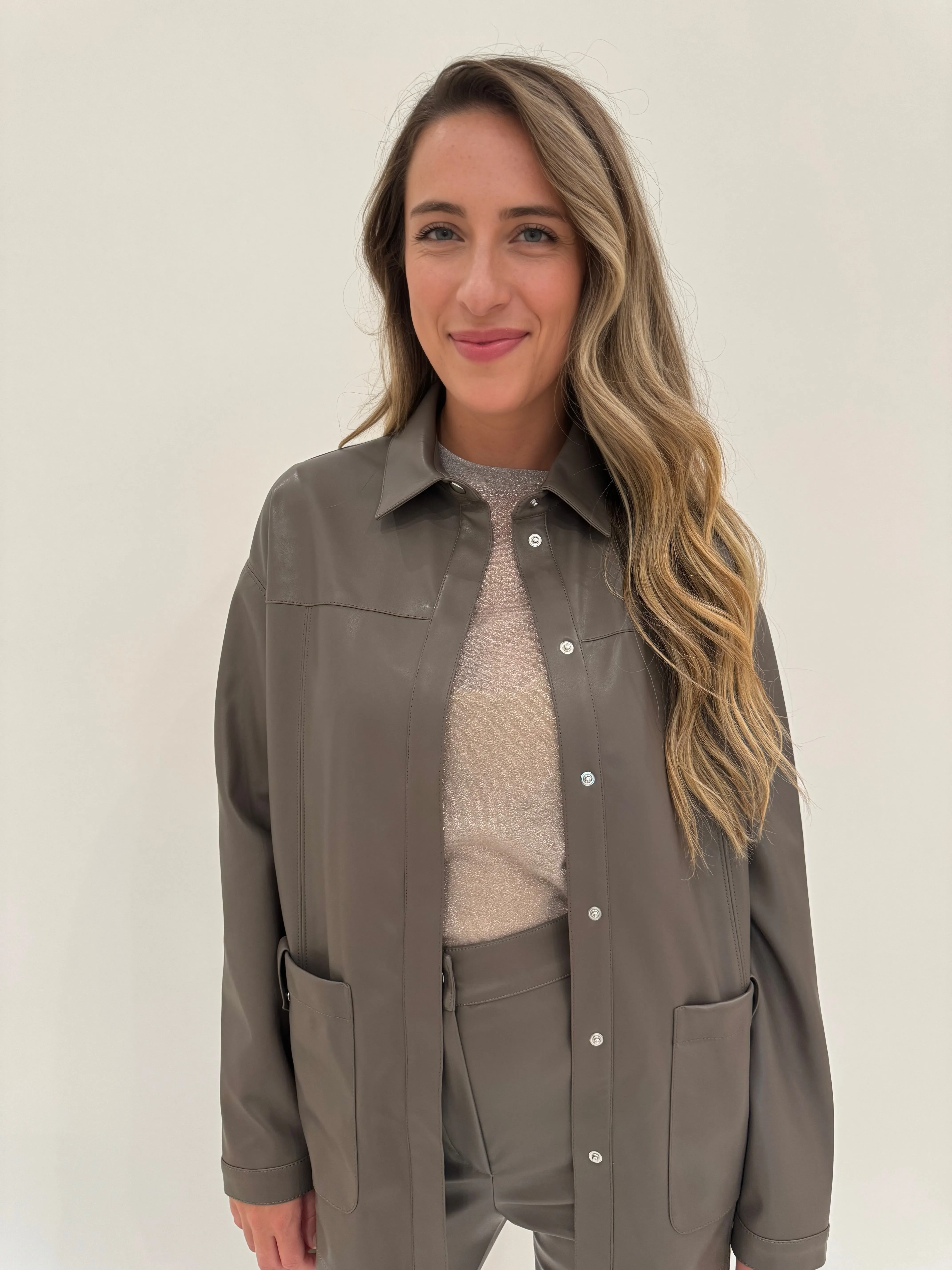 Quantum Vegan Leather Shaket